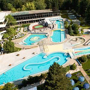 7 Tage Karibische Wassertemperaturen – Johannesbad Hotel Königshof (4 Sterne) (Niederbayern)  inkl. Halbpension