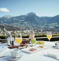 Frhstck auf der Terrasse