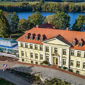 2 Tage Eine kleine Erholung am traumhaften See – Schlosshotel an der Mecklenburgischen Seenplatte (Mecklenburg. Seenplatte)  inkl. Frühstück